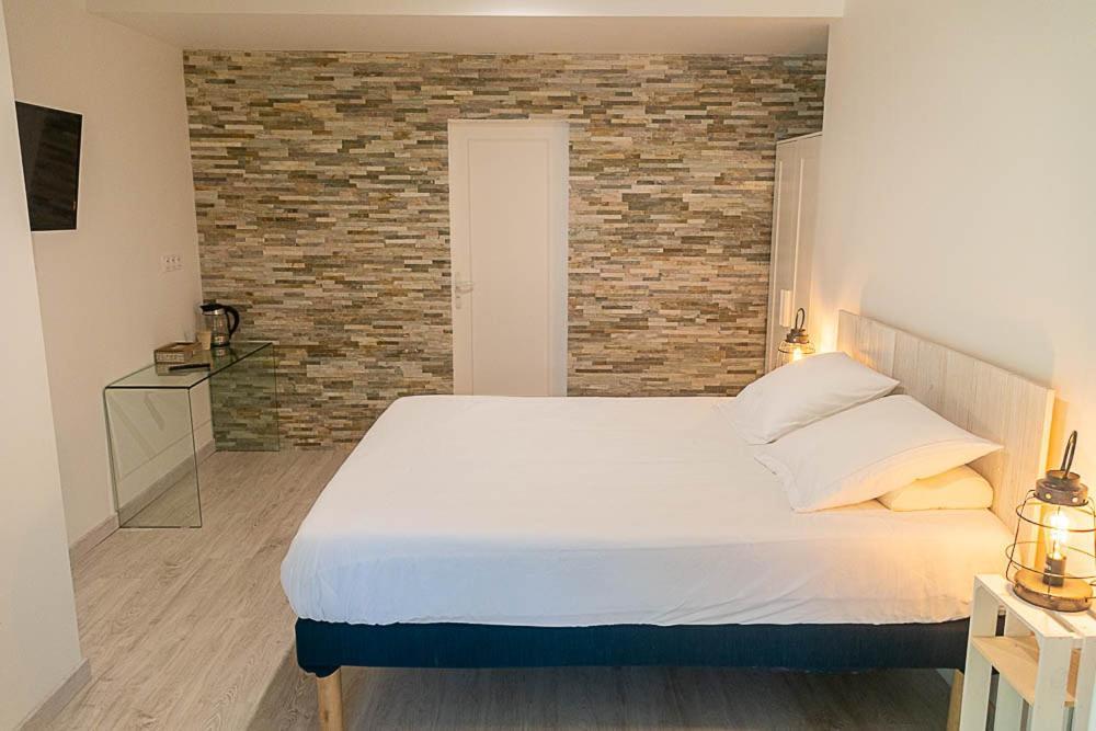 Au Detour Des Vignes Bed & Breakfast Ordonnac Ngoại thất bức ảnh